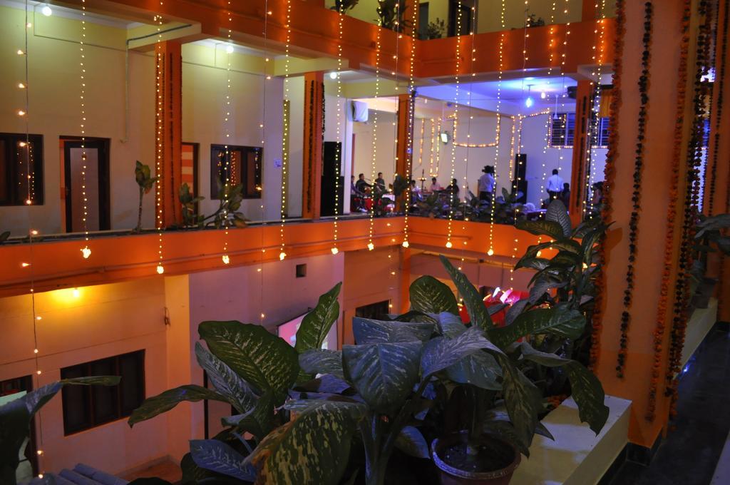 Hotel Maruti Mandapam Jabalpur Exterior foto